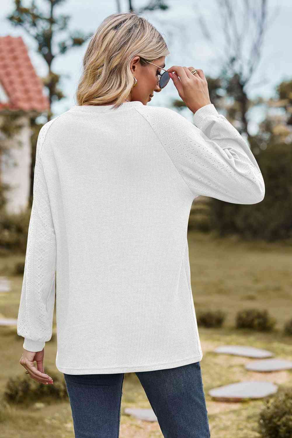 Round Neck Raglan Sleeve Sweatshirt