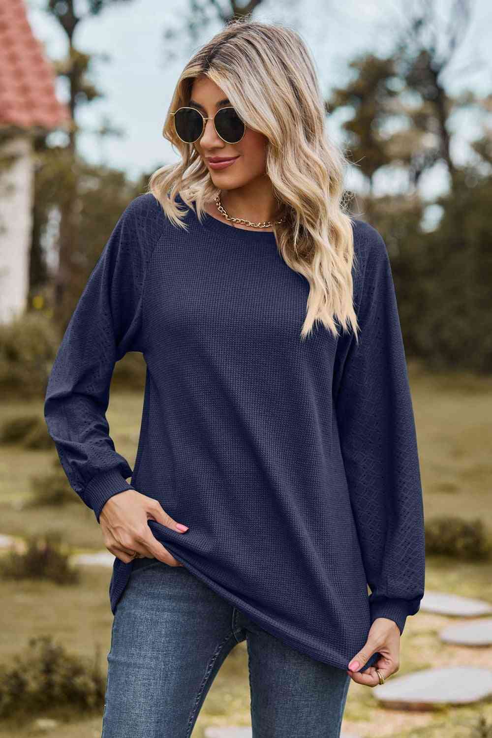 Round Neck Raglan Sleeve Sweatshirt